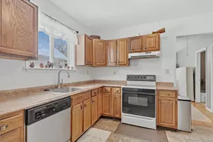 10 Maple Ave N, Loch Sheldrake, NY 12779 - Photo 6