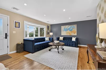 20 Marlboro Drive, South Huntington, NY 11743 - Photo 6