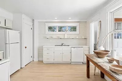 210 5th Street, Greenport, NY 11944 - Photo 12