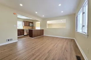 214 Van Buren St, West Babylon, NY 11704 - Photo 4