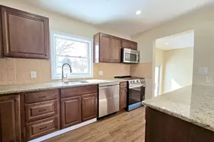 214 Van Buren St, West Babylon, NY 11704 - Photo 6