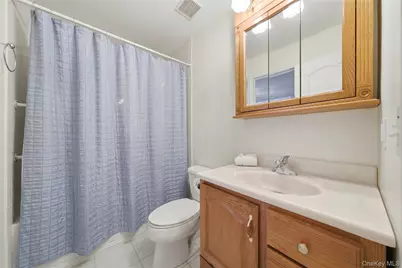 43 Ridgeway Boulevard, Bay Shore, NY 11706 - Photo 22