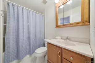 43 Ridgeway Blvd, Bay Shore, NY 11706 - Photo 22