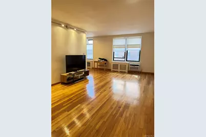 13705 Franklin Avenue #2E, Flushing, NY 11355 - Photo 8