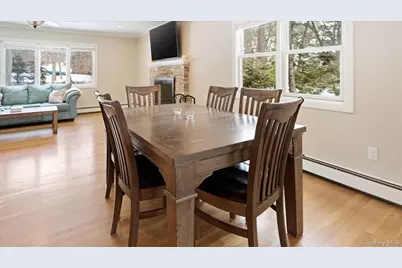 3 Robins Nest Lane, Hampton Bays, NY 11946 - Photo 14