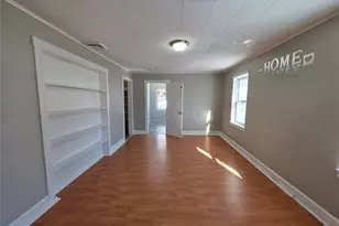 135 Fullerton Ave, Newburgh, NY 12550 - Photo 12