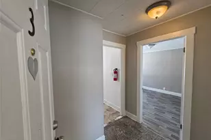 135 Fullerton Ave, Newburgh, NY 12550 - Photo 4