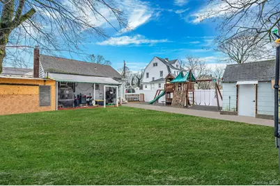 26 Smith Street, Amityville, NY 11701 - Photo 40