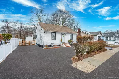 26 Smith Street, Amityville, NY 11701 - Photo 48