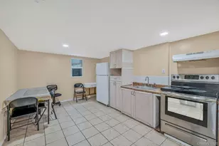 26 Smith St, Amityville, NY 11701 - Photo 18