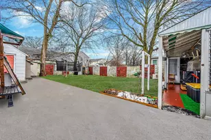 26 Smith St, Amityville, NY 11701 - Photo 36