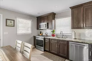 690 N Hamilton Ave, Lindenhurst, NY 11757 - Photo 8