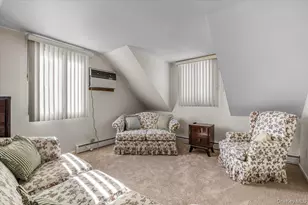 690 N Hamilton Ave, Lindenhurst, NY 11757 - Photo 18