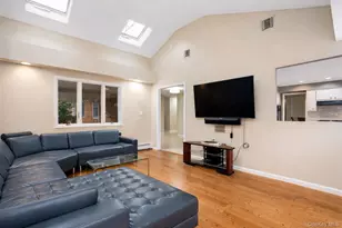 38 Arista Dr, Dix Hills, NY 11746 - Photo 12