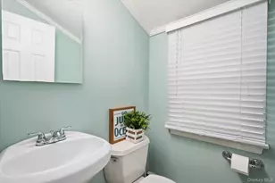 38 Arista Dr, Dix Hills, NY 11746 - Photo 22