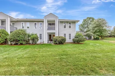 909 Fenway Road, Saint James, NY 11780 - Photo 4