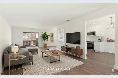 909 Fenway Road, Saint James, NY 11780 - Photo 6