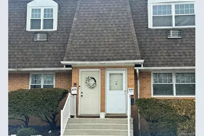 6 Glen Hollow Drive #A33, Holtsville, NY 11742 - Photo 2