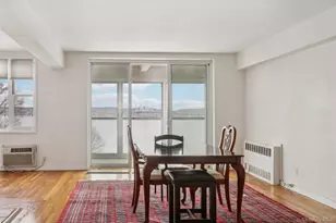 4 Salisbury Pt, Nyack, NY 10960 - Photo 2