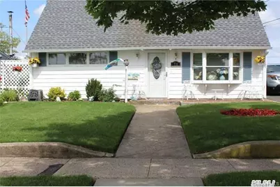 71 Seawane Road, East Rockaway, NY 11518 - Photo 1