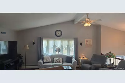 606 Birch Hollow Drive, Shirley, NY 11967 - Photo 6