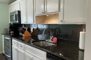 606 Birch Hollow Dr, Shirley, NY 11967 - Photo 4