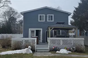 606 Birch Hollow Dr, Shirley, NY 11967 - Photo 2