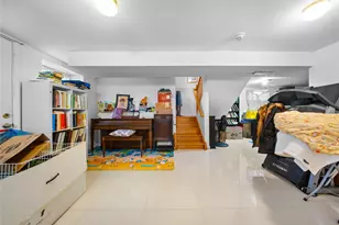 245-71 61st Ave, Little Neck, NY 11362 - Photo 32