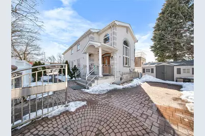 24571 61st Avenue, Little Neck, NY 11362 - Photo 36