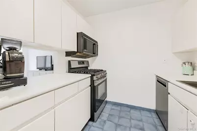 420 E 58th Street #11C, New York, NY 10022 - Photo 16