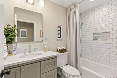 36 Bay Drive E, Huntington, NY 11743 - Photo 22