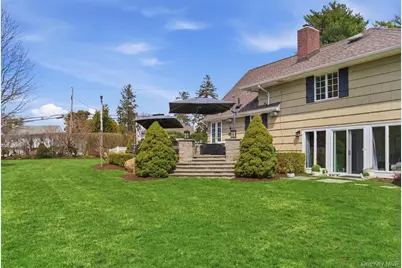 36 Bay Drive E, Huntington, NY 11743 - Photo 26