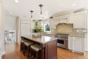 36 Bay Dr E, Huntington, NY 11743 - Photo 10