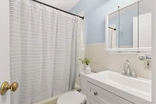 123 Park Ave, Amityville, NY 11701 - Photo 6