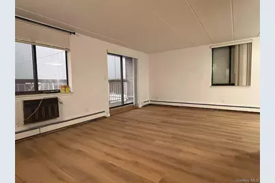 136-24 Maple Avenue #3B, Flushing, NY 11355 - Photo 4