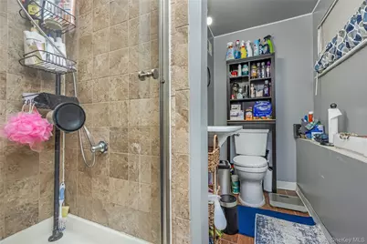 35 Crossway Drive, Deer Park, NY 11729 - Photo 16