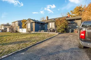 35 Crossway Dr, Deer Park, NY 11729 - Photo 18