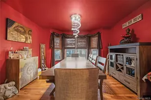 35 Crossway Dr, Deer Park, NY 11729 - Photo 6