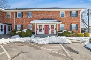 2537 Jerusalem Ave, North Bellmore, NY 11710 - Photo 2