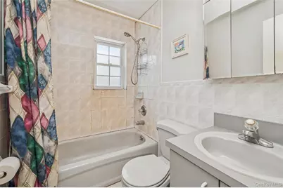 2537 Jerusalem Avenue #2J, North Bellmore, NY 11710 - Photo 16