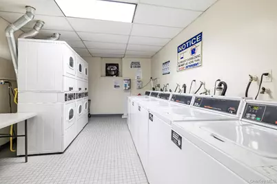 30 Daley Place #136, Lynbrook, NY 11563 - Photo 8