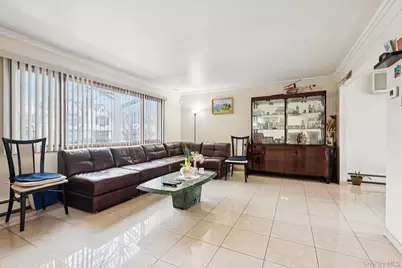 174 Bellmore Street, Floral Park, NY 11001 - Photo 6