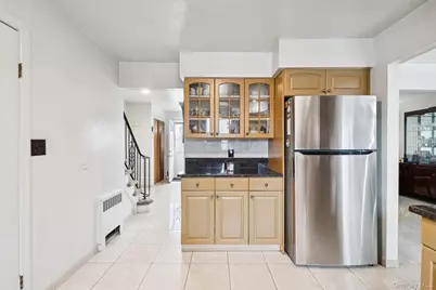 174 Bellmore Street, Floral Park, NY 11001 - Photo 12