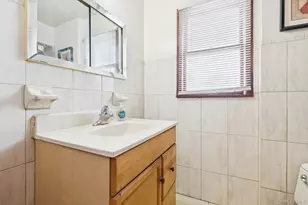 174 Bellmore St, Floral Park, NY 11001 - Photo 14