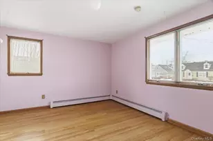 4 Karp Dr, Islip Terrace, NY 11752 - Photo 10