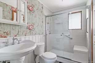 4 Karp Dr, Islip Terrace, NY 11752 - Photo 12