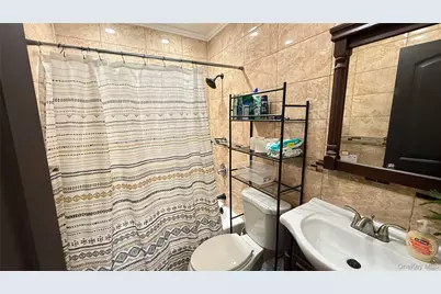 19018 Woodhull Avenue, Hollis, NY 11423 - Photo 20