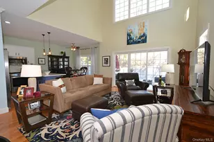 321 Medea Way, Central Islip, NY 11722 - Photo 8