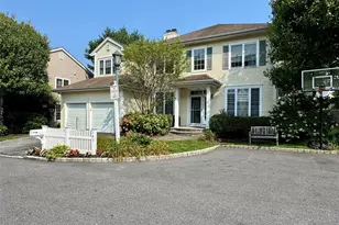 143 Classic Ct, White Plains, NY 10603 - Photo 2