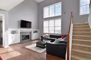 143 Classic Ct, White Plains, NY 10603 - Photo 18